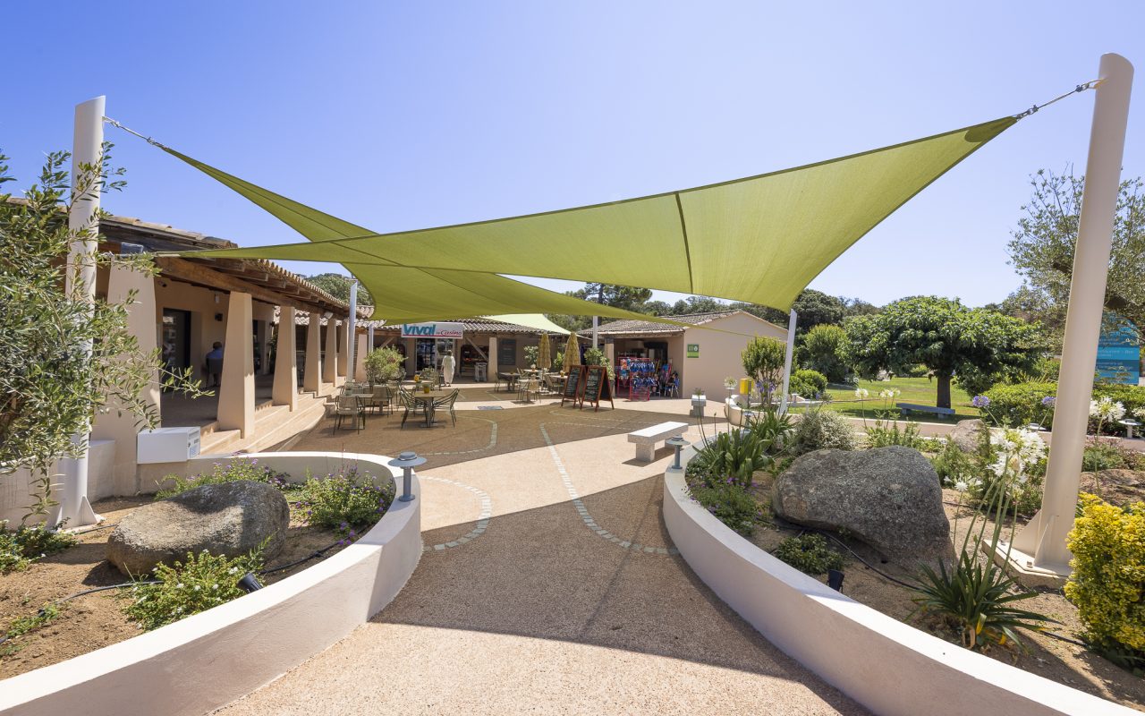 mariana di santa giulia residence piscine